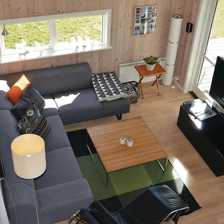 4 Bedroom Amazing In Ulfborg 度假居 Fjand Gårde