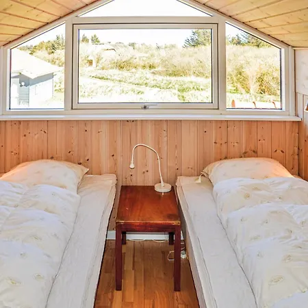 4 Bedroom Amazing In Ulfborg Holiday home Fjand Garde